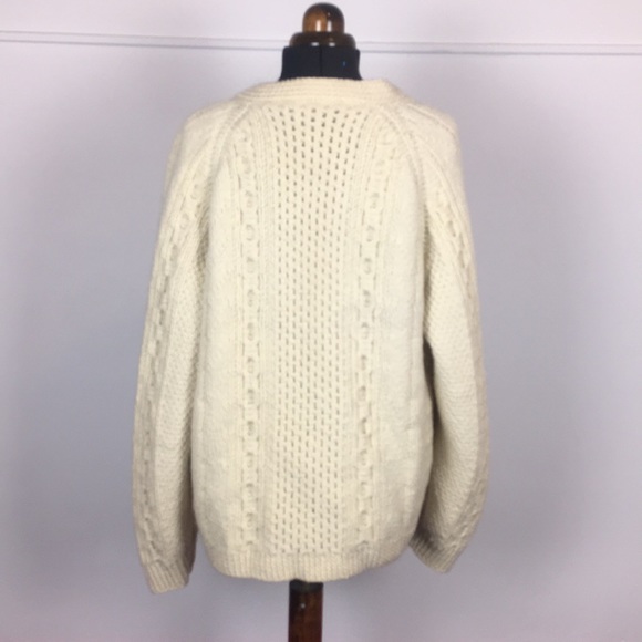 Hand-Made Crocheted Men’s Cardigan - Picture 4 of 4